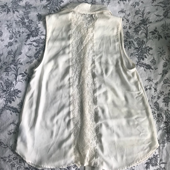 $10 for 3 Sleeveless Button Ups: White Edition - Picture 3 of 5